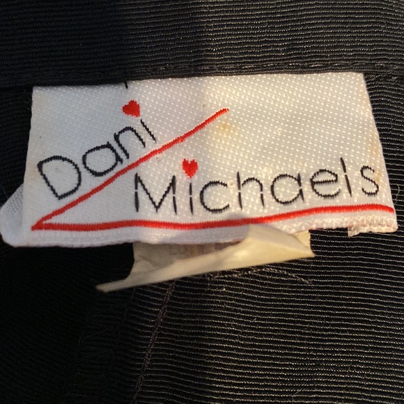 Dani Michaels Vintage 90’s Black Suit Jacket With Gold Metal Buttons, Size 3/4 - Picture 10 of 10